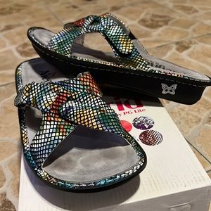 Alegria Alg-Vio Multi Floral sandals - size 38